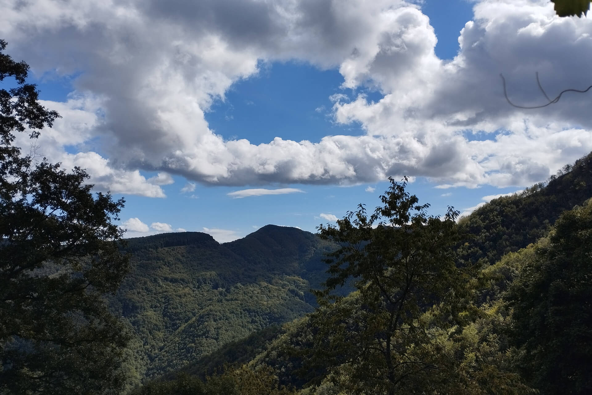 Passi di Quiete - Appenninica - Seconda Edizione - Panorama nella Valle degli Elfi